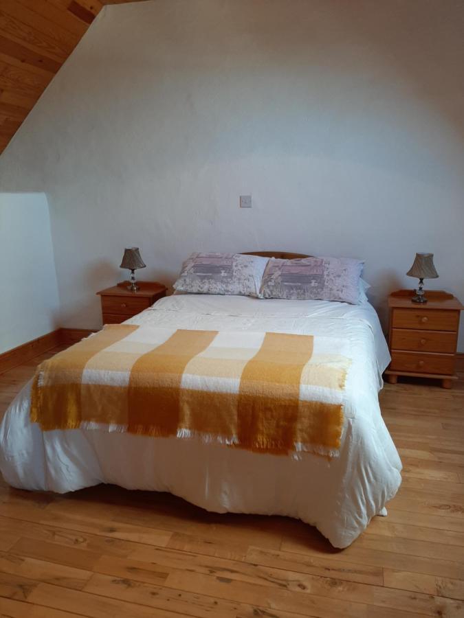Traditional Cosy Cottage With Beautiful Views Westport Extérieur photo